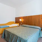 Touring Hotell 3*