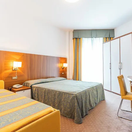 Touring Hotel