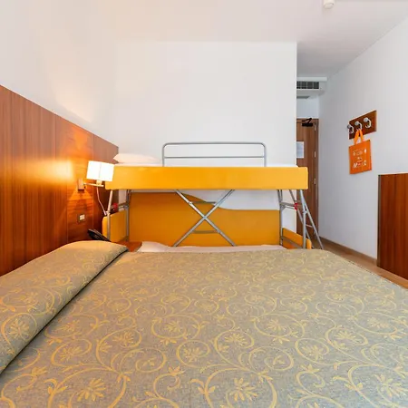 Touring Hotel 3*