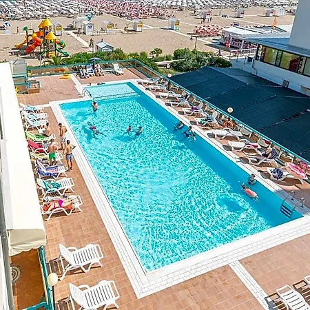 Touring Hotel